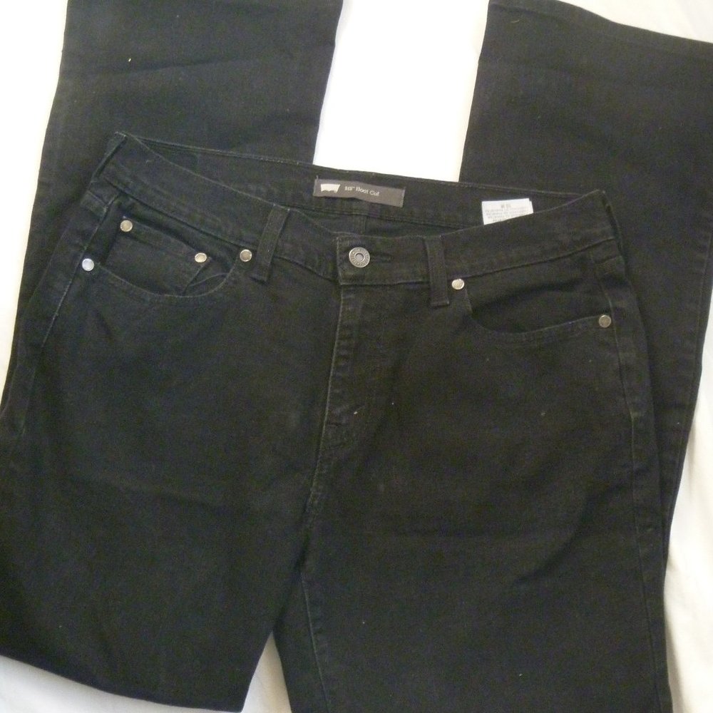 Women's black 515 bootcut  Levi's sz 10